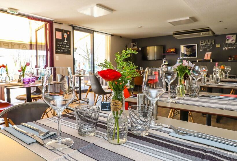 هتل Restaurant Kyriad Brive Centre