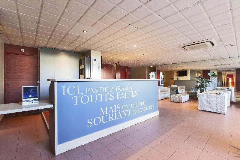 ホテル Kyriad Toulon Est Hyeres La Garde