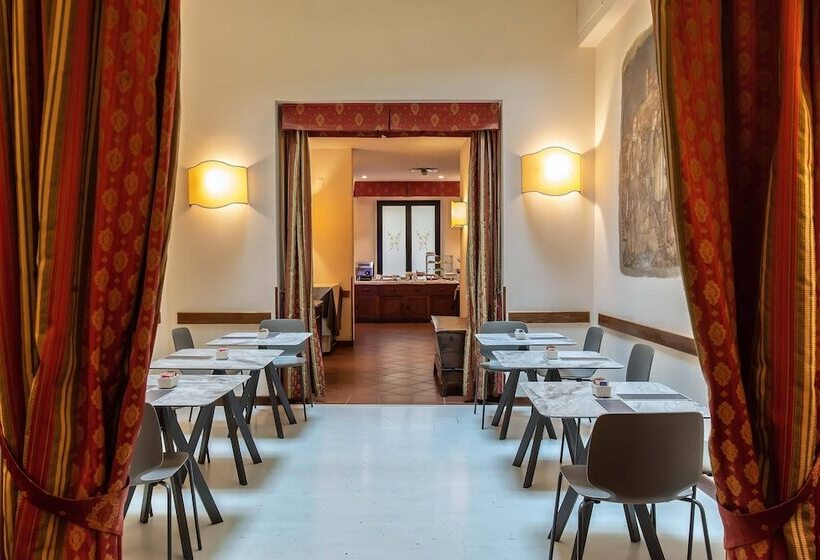 هتل Machiavelli Palace