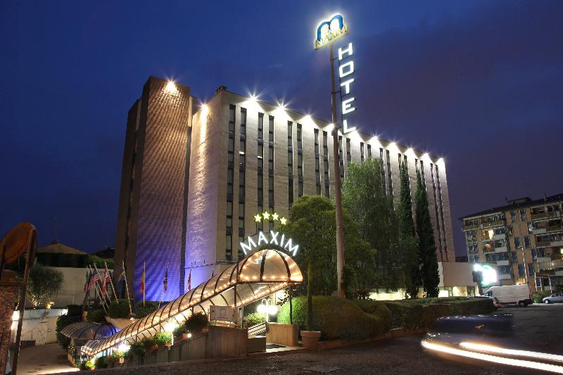 Hotel Maxim