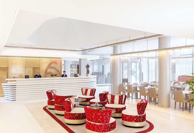 هتل NH Collection Koln Mediapark