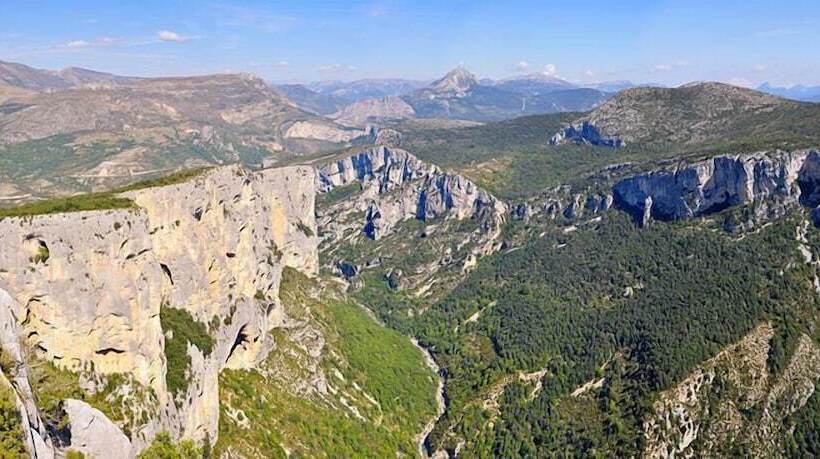 هتل Provence