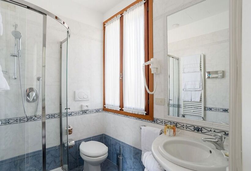 Fotos del hotel Villa Igea:  27