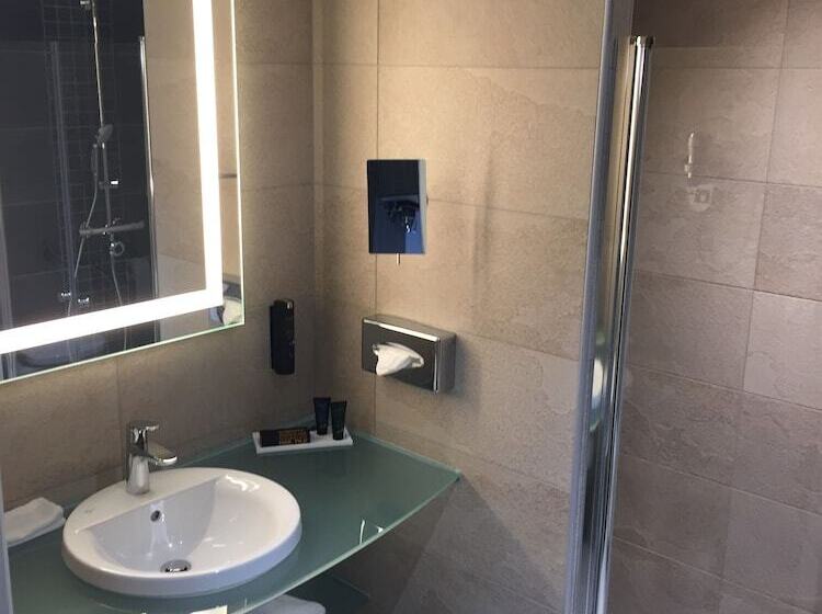Fotos del hotel Hôtel Saphir Lyon:  4