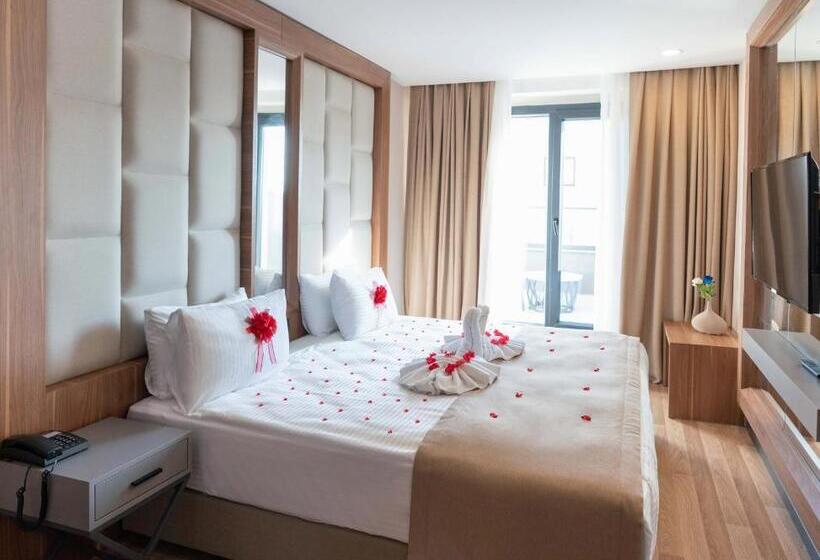 Fotos del hotel Lion:  4