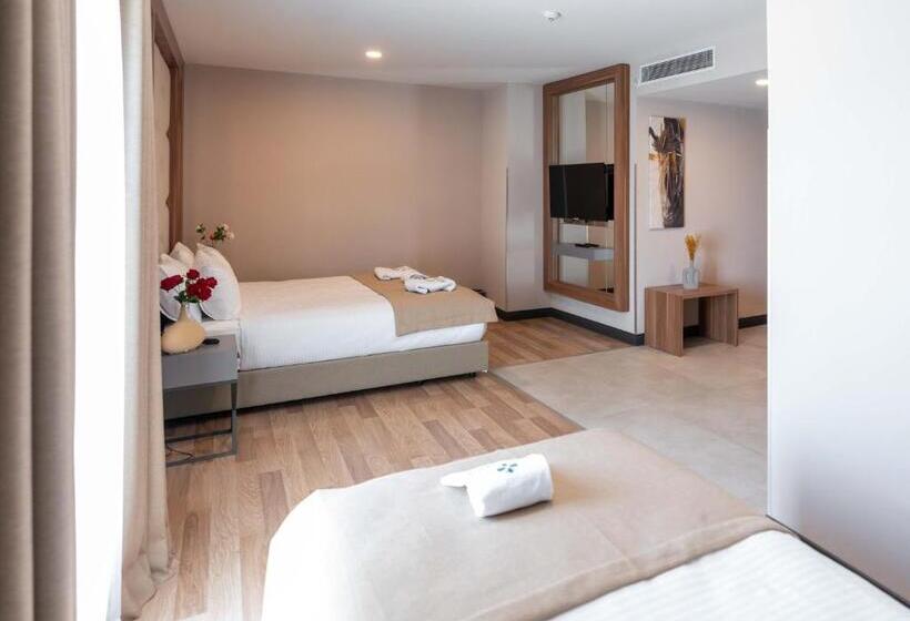 Fotos del hotel Lion:  10