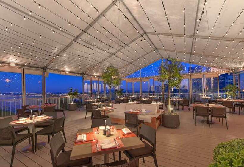 هتل The Beverly Hilton