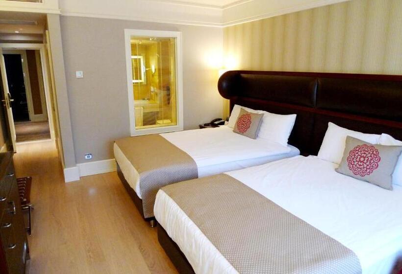 Fotos del hotel Titanic Comfort Sisli:  10