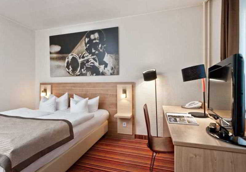 בית מלון כפרי Tryp By Wyndham Berlin Am Ku Damm