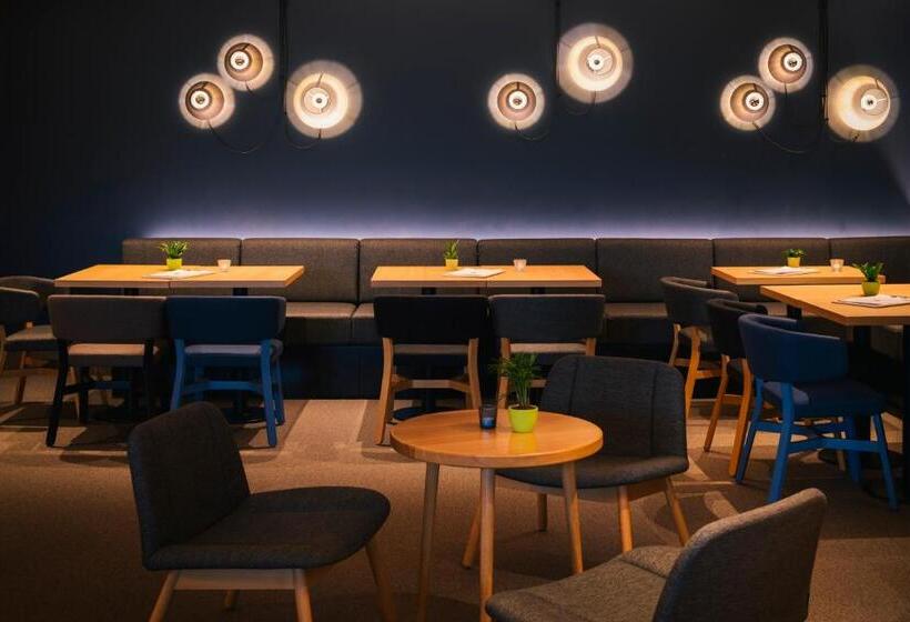 בית מלון כפרי Vienna House Easy By Wyndham Coburg