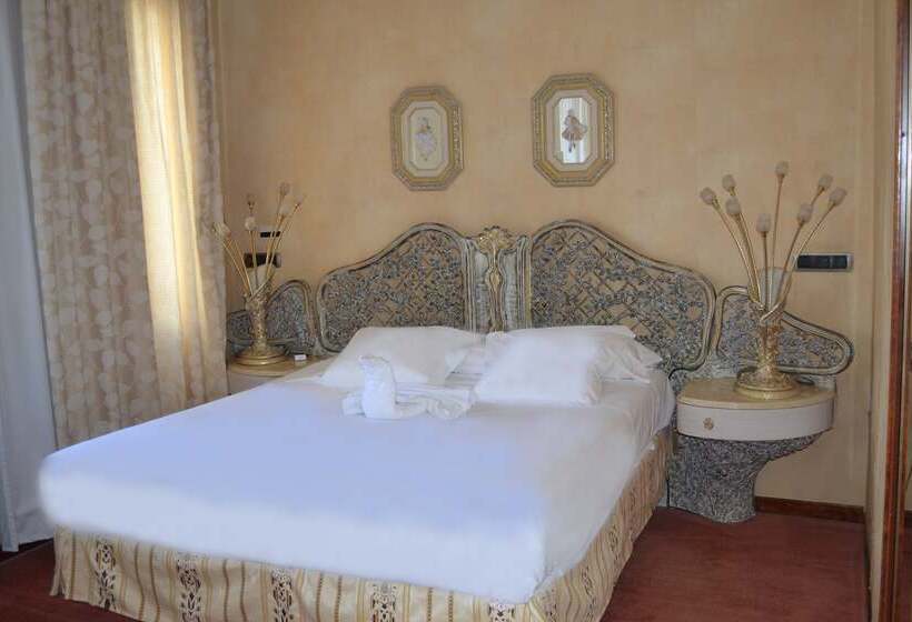 هتل Vila Real Palace