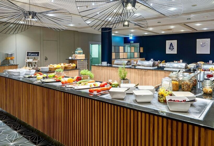 هتل Voco Dusseldorf Seestern, An Ihg