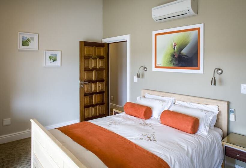هتل Orange Inn Knysna