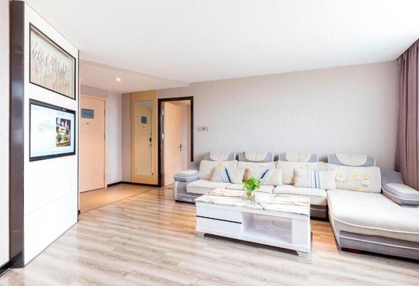 Lavande Hotel Nanchang West Railway Station Xinjian Branch