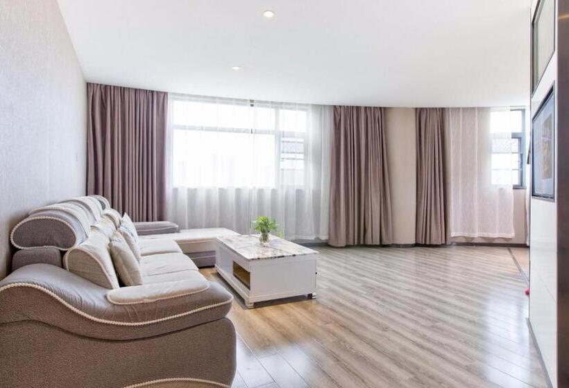 Lavande Hotel Nanchang West Railway Station Xinjian Branch