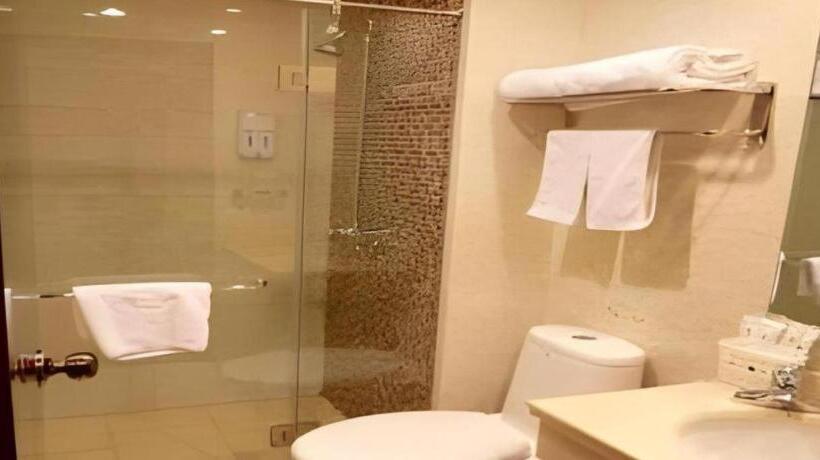 בית מלון כפרי Greentree Inn Zibo  Renmin Park