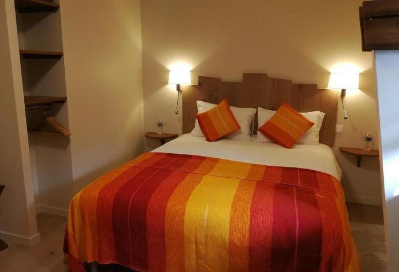 펜션 Auberge Du Vieux Tour Le Manoir