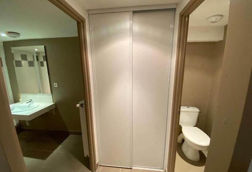 בית מלון כפרי Auberge De Thelis