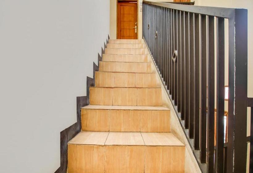 Отель Spot On 3708 Rancabali Homestay