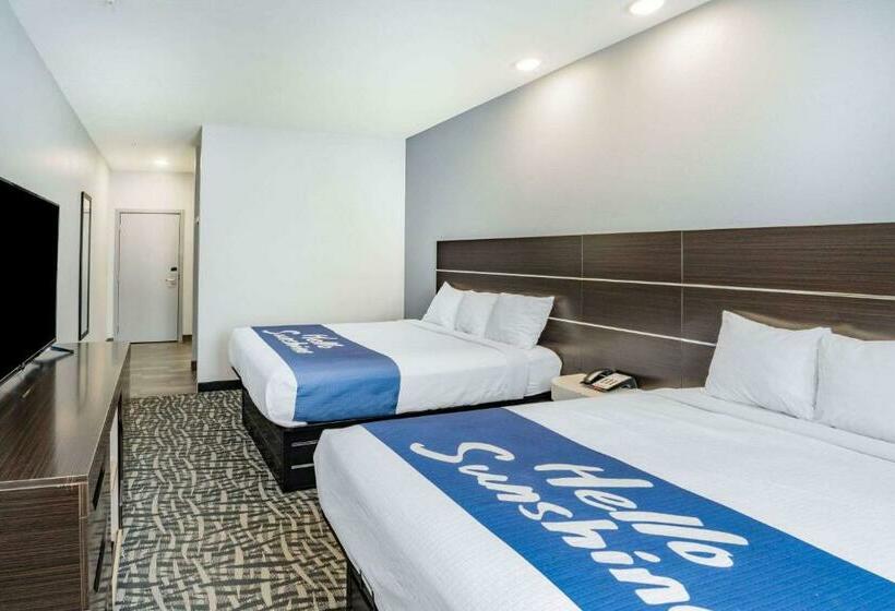 هتل Days Inn & Suites By Wyndham Horn Lake   Memphis Graceland