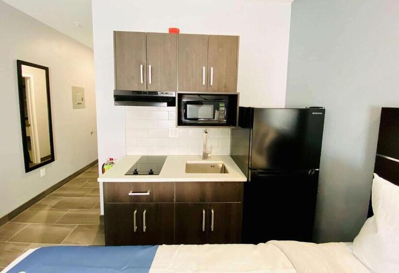هتل Days Inn & Suites By Wyndham Horn Lake   Memphis Graceland