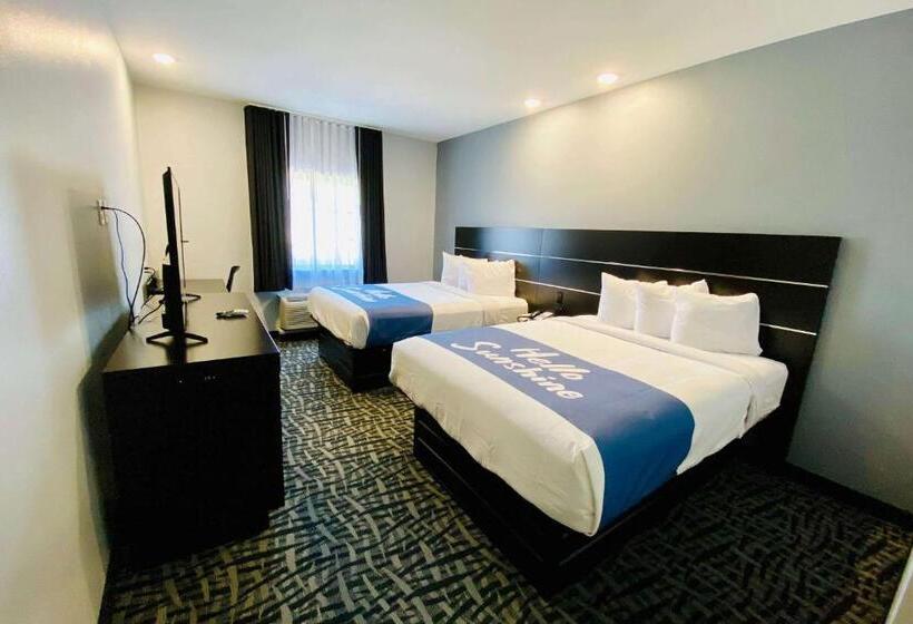 هتل Days Inn & Suites By Wyndham Horn Lake   Memphis Graceland