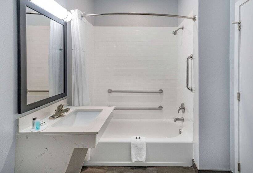 هتل Days Inn & Suites By Wyndham Horn Lake   Memphis Graceland