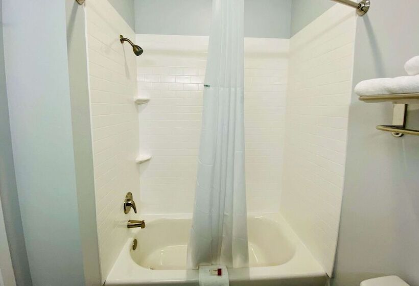 هتل Days Inn & Suites By Wyndham Horn Lake   Memphis Graceland