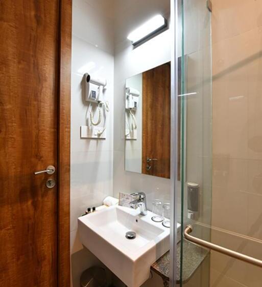 Отель Eastin Easy Vita