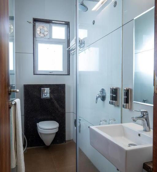 Отель Eastin Easy Vita