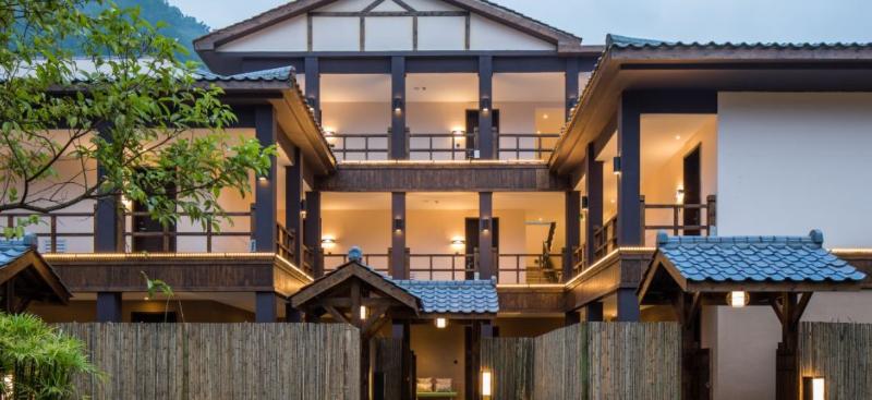 Fotos del hotel Howard Johnson Huashuiwan Hot Springs Resort Chengdu:  18