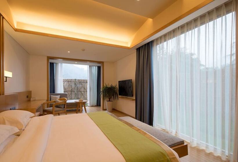 Fotos del hotel Howard Johnson Huashuiwan Hot Springs Resort Chengdu:  5