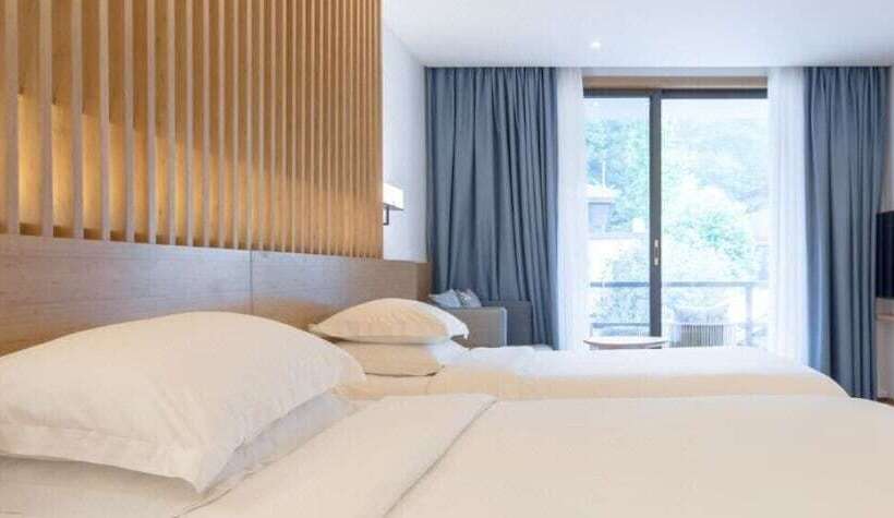 Fotos del hotel Howard Johnson Huashuiwan Hot Springs Resort Chengdu:  11