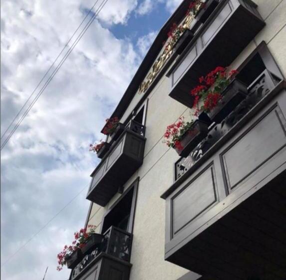 L Hotelpz