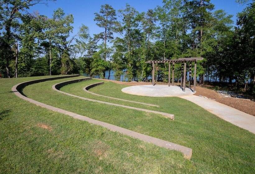 هتل Lakeside Lodge Clemson
