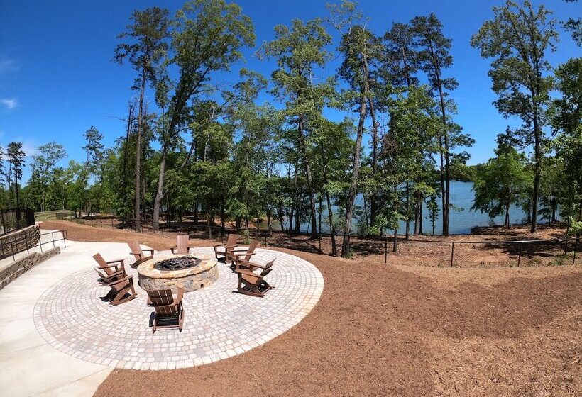 هتل Lakeside Lodge Clemson