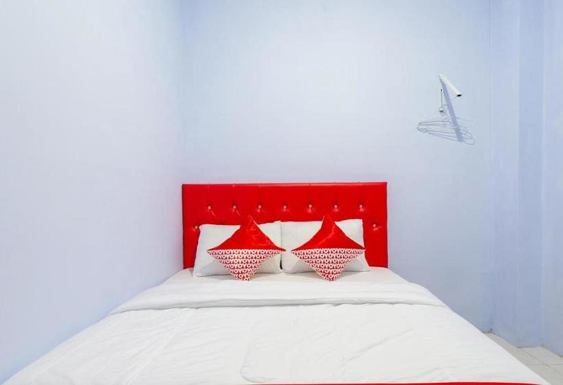 בית מלון כפרי Reddoorz Near Stadion Wilis Madiun