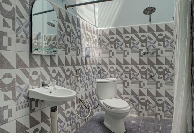 هتل Oyo 3266 Alifah Residence Syariah