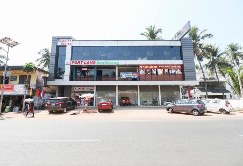 ホテル Oyo 70830 Fort Land Residency