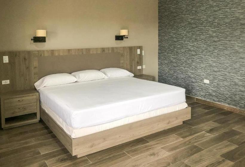 Palms Hotel Acuña