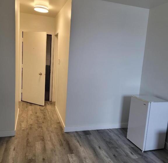 فندق Vivian Motor