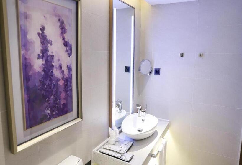 Lavande Hotels Shenzhen North Station Longhua Foxconn Headquarters