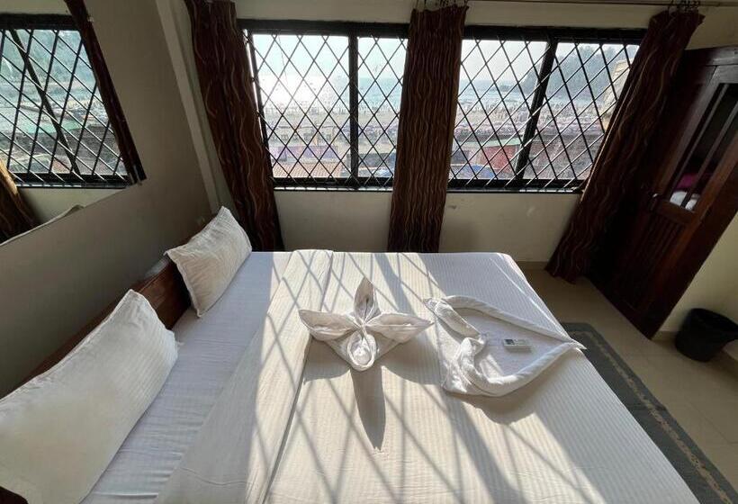 پانسیون Baga Beach Sunset