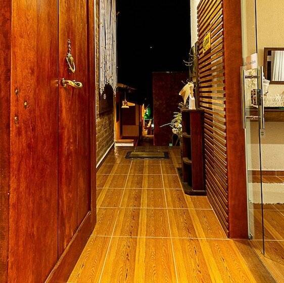 پانسیون Villa Handam