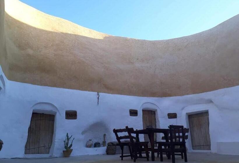 مبيت وإفطار Au Trait D Union Tijma Matmata