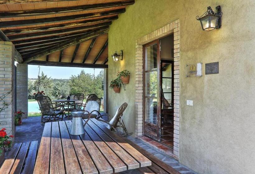 هتل Appartamento Girasole   Agriturismo Le Selvole