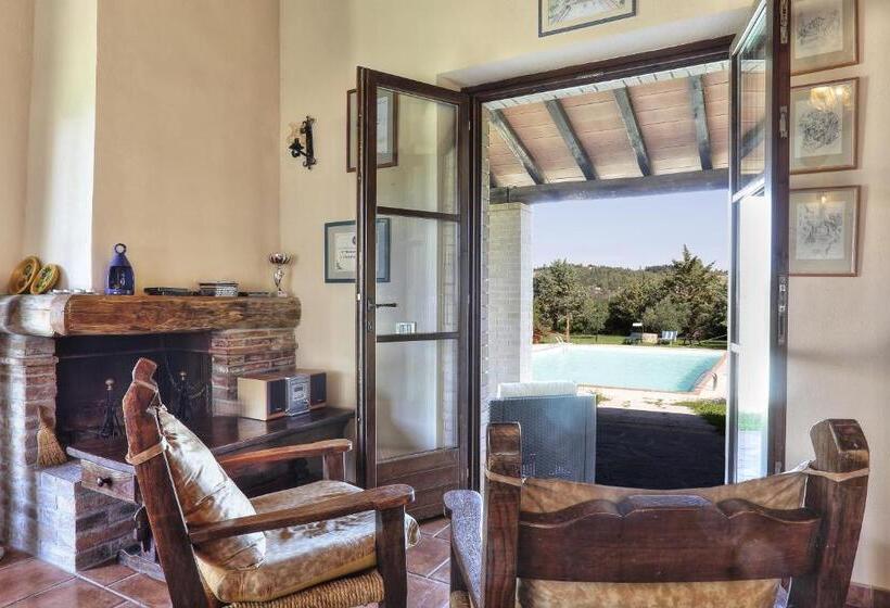 هتل Appartamento Girasole   Agriturismo Le Selvole