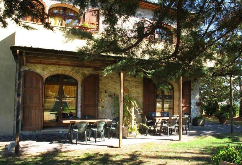 هتل Appartamento Girasole   Agriturismo Le Selvole
