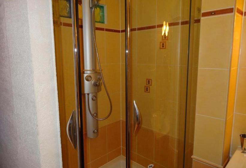 ペンション Chata Triomint