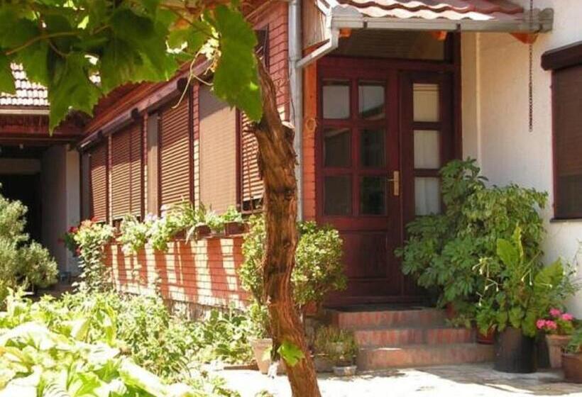 پانسیون Sobe Gajić Sremski Karlovci